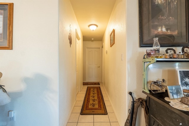 14530 E 55th St, Yuma, AZ 85367 - hallway with light tile patterned floors