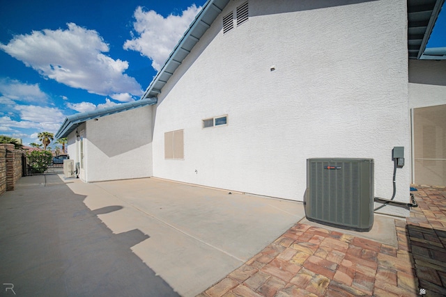 13779 E 54th Dr, Yuma, AZ 85367 - view of patio with fence and cooling unit