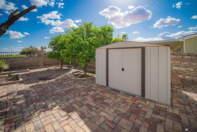 13779 E 54th Dr, Yuma, AZ 85367 - view of shed featuring a fenced backyard