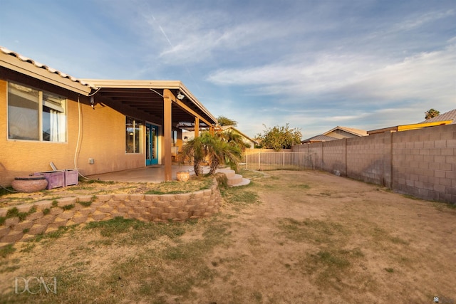 view of yard with a patio area