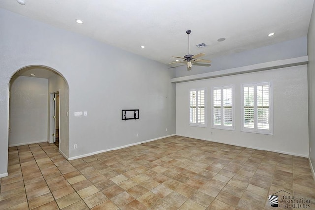 empty room featuring ceiling fan