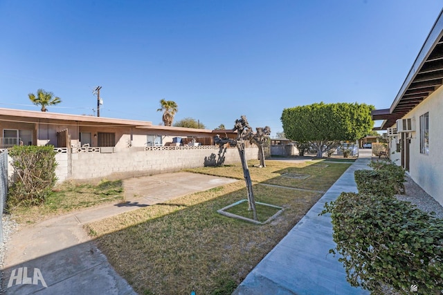 view of yard with a patio area