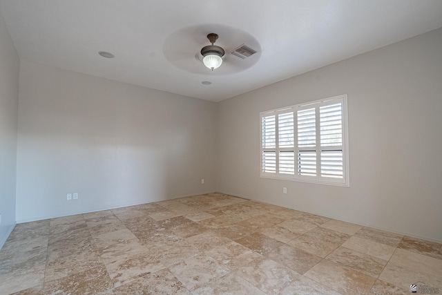 empty room with ceiling fan