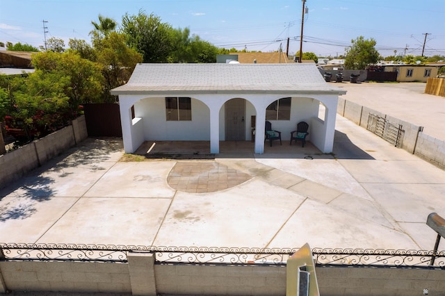 view of patio featuring covered porch