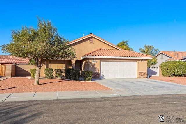 view of front facade with a garage