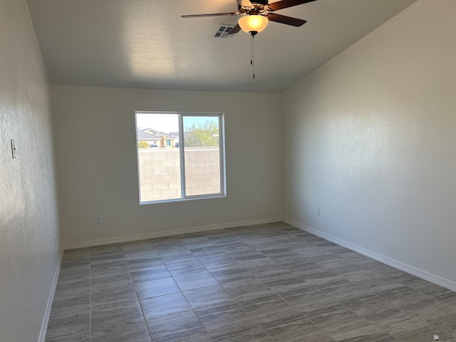 empty room with ceiling fan