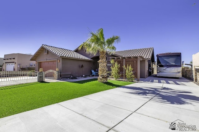 view of front of house with a front lawn