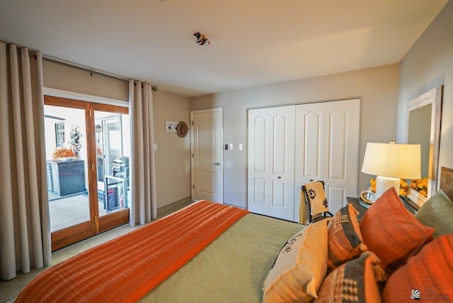 bedroom with access to exterior, light colored carpet, and a closet