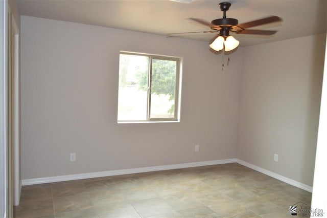 unfurnished room featuring ceiling fan
