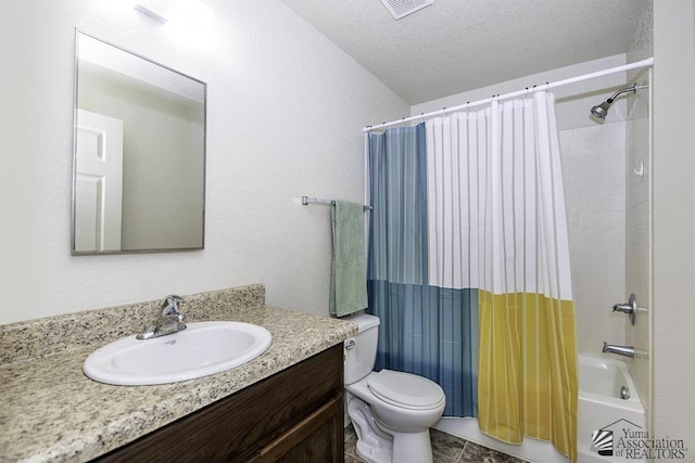 bathroom featuring visible vents, toilet, shower / bath combo, a textured ceiling, and vanity