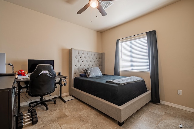 bedroom with ceiling fan