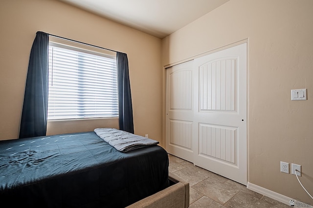 bedroom featuring a closet