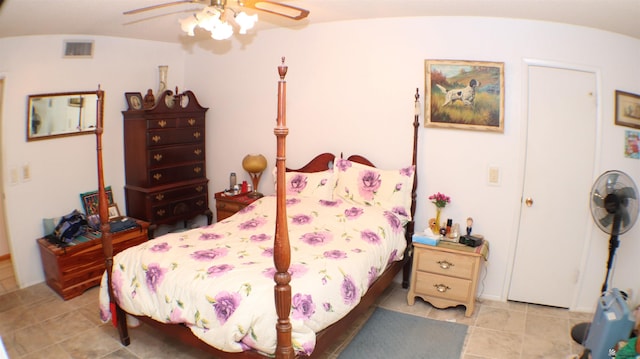 bedroom featuring ceiling fan