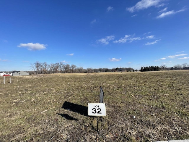 Listing photo 2 for 465 Kiddle Ln Unit Lt32, Union Grove WI 53182