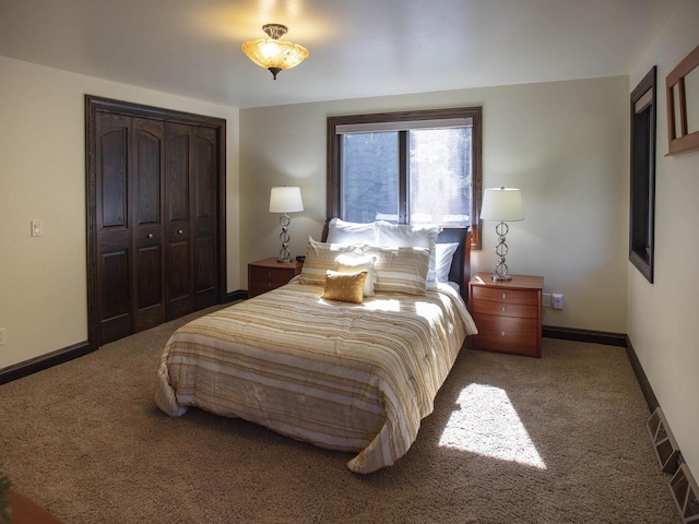 view of carpeted bedroom