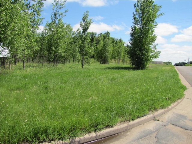 Listing photo 2 for LOT2 Aspen Dr, Saint Croix Falls WI 54024