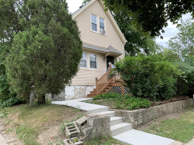 view of front of property