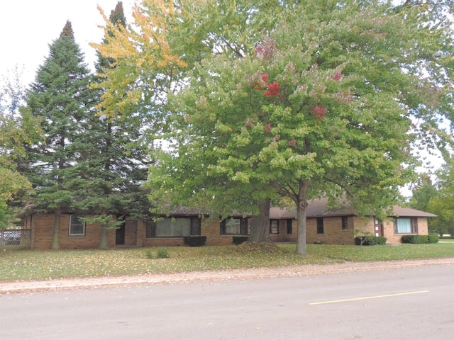 view of front of house