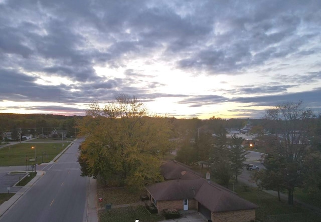 view of aerial view at dusk