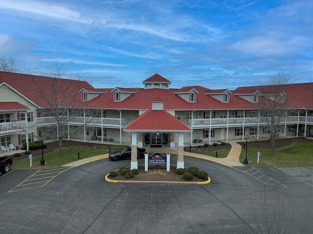 view of building exterior