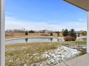 view of yard with a water view