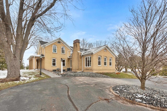 view of front of property with central AC