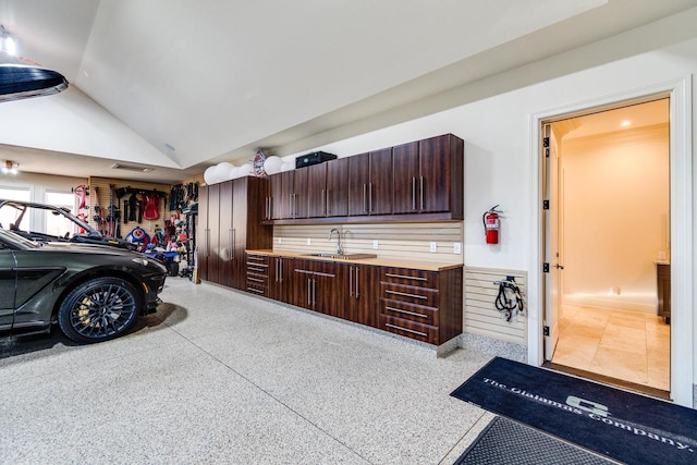 9809 Trappers Trl, Middleton, WI 53562 - view of garage
