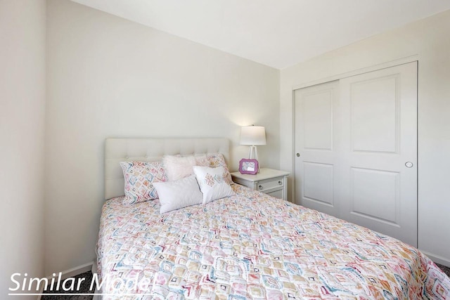 bedroom with a closet