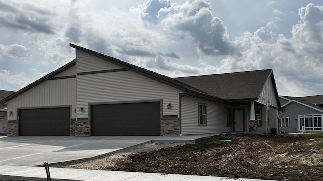 view of front of house with a garage