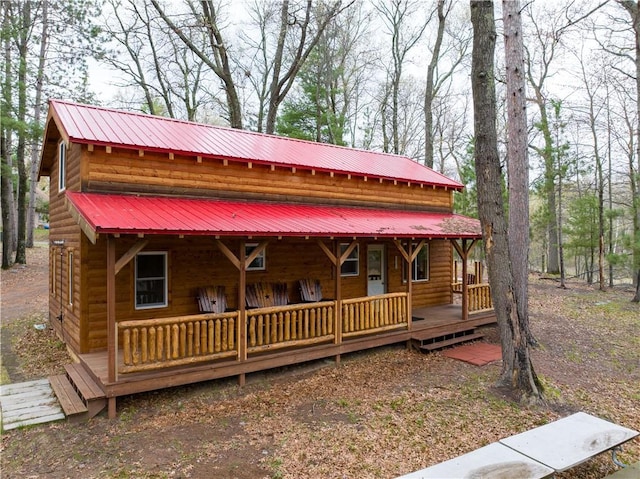 view of front of home featuring covered porch