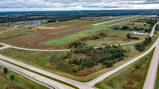 Runway Dr, Waupaca, WI 54981