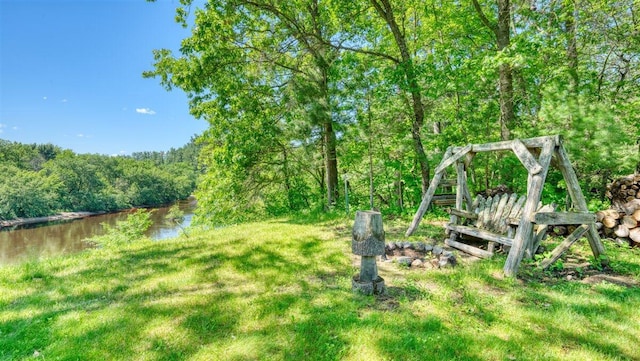 view of yard with a water view