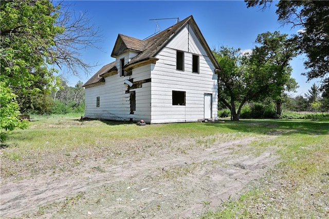 view of side of property