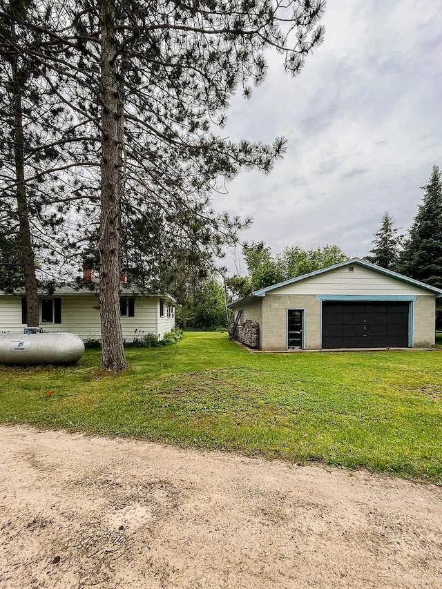 N9451 Parkway Rd, Crivitz, WI 54114 - view of detached garage