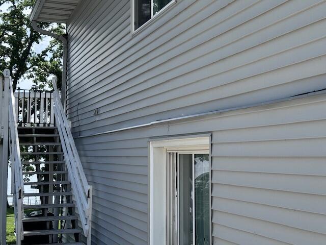 view of home's exterior
