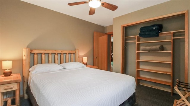 bedroom featuring ceiling fan, carpet floors, and a closet