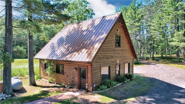 view of home's exterior