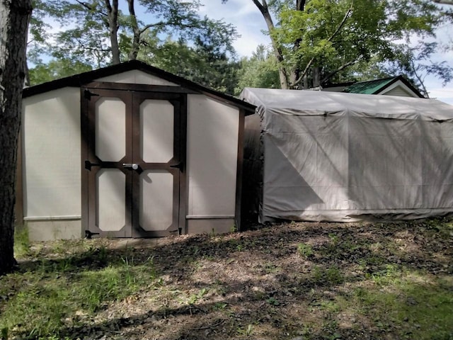 view of outbuilding