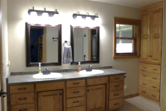 bathroom with vanity