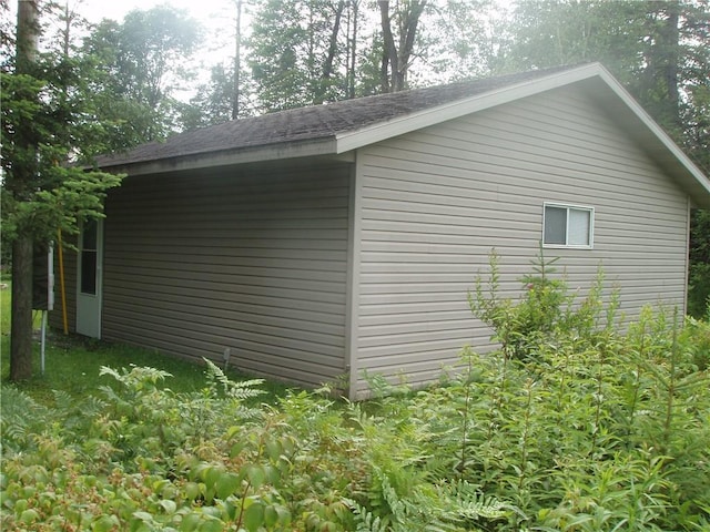 view of side of property