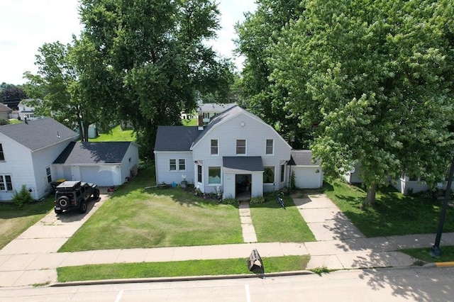 view of front of home with a front yard