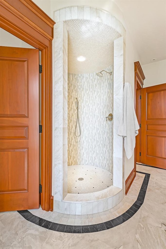 bathroom featuring a shower