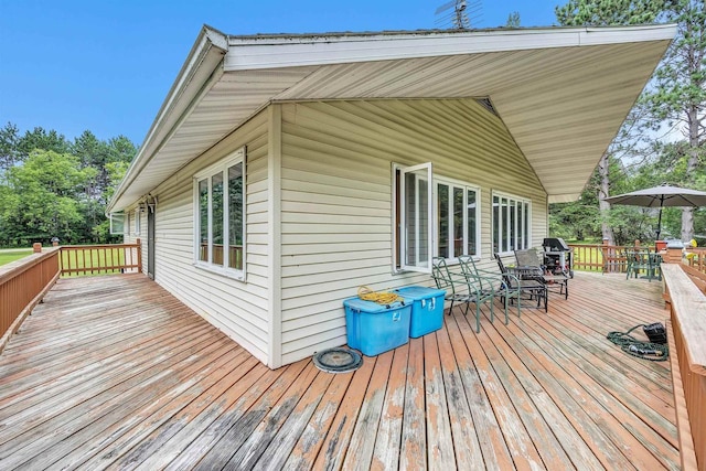 view of wooden deck