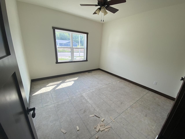 empty room with ceiling fan