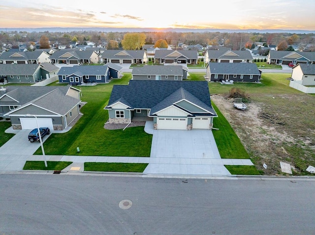 view of aerial view at dusk