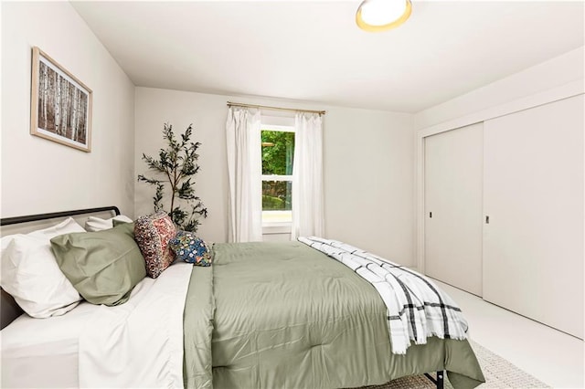 23855 Garden Lake Rd, Cable, WI 54821 - bedroom featuring a closet