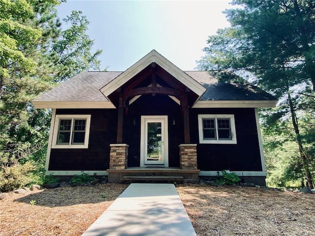 view of front of property