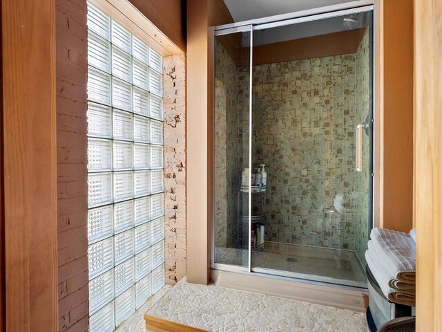 834 N Water St, Sheboygan, WI 53081 - bathroom featuring plenty of natural light