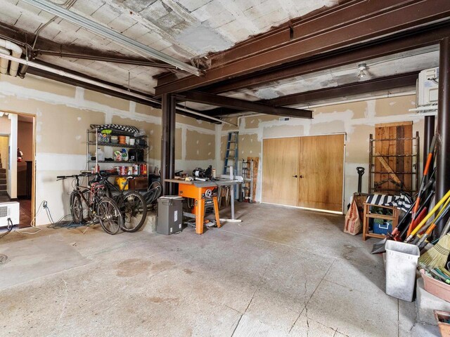 834 N Water St, Sheboygan, WI 53081 - view of garage
