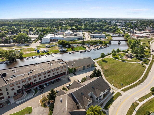 834 N Water St, Sheboygan, WI 53081 - bird's eye view with a water view